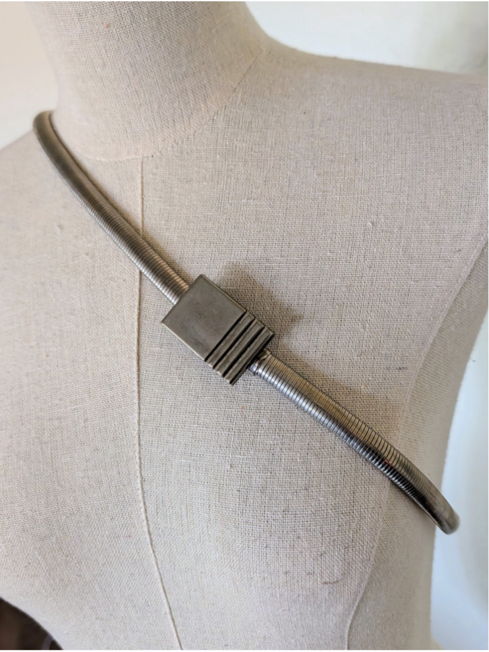 Vintage Silver Metal Coil Stretch Belt Fixed Size Minimalist Modern Waist Belt